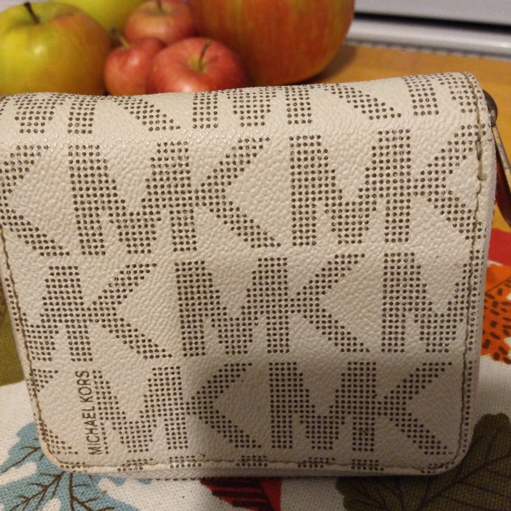 MK  small Wallet